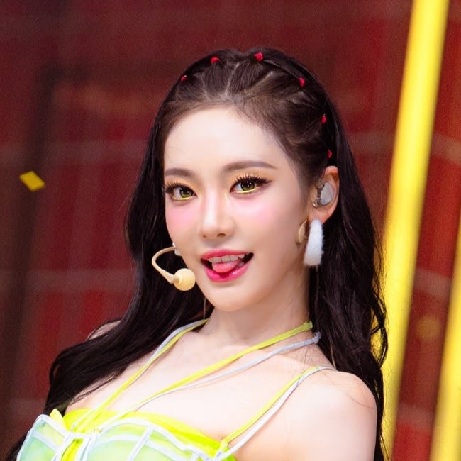 에스파 닝닝의 레모네이드 메이크업 올여름 상큼함을 더해줄 옐로 뷰티 연출법